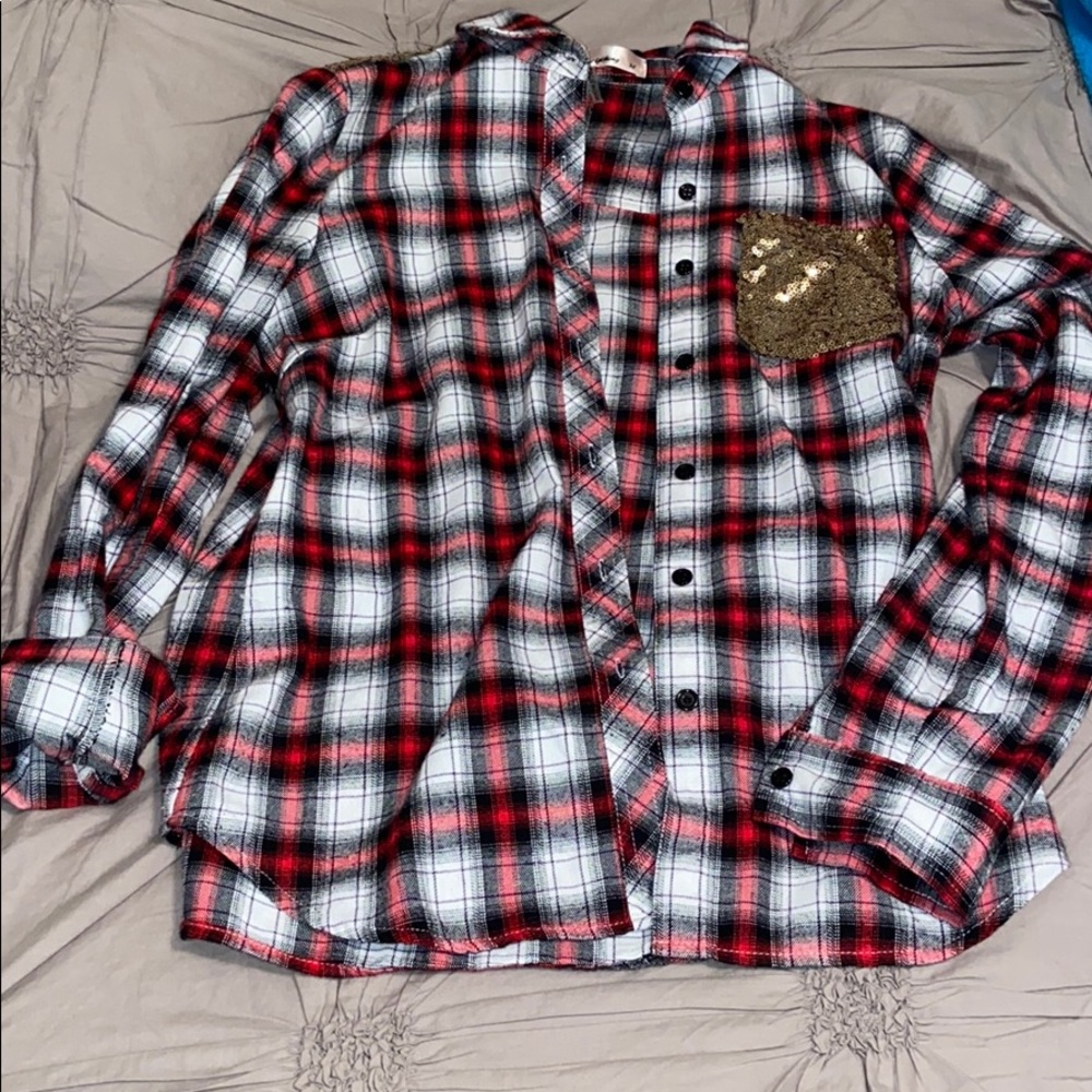 Gold sequin flannel! Size M